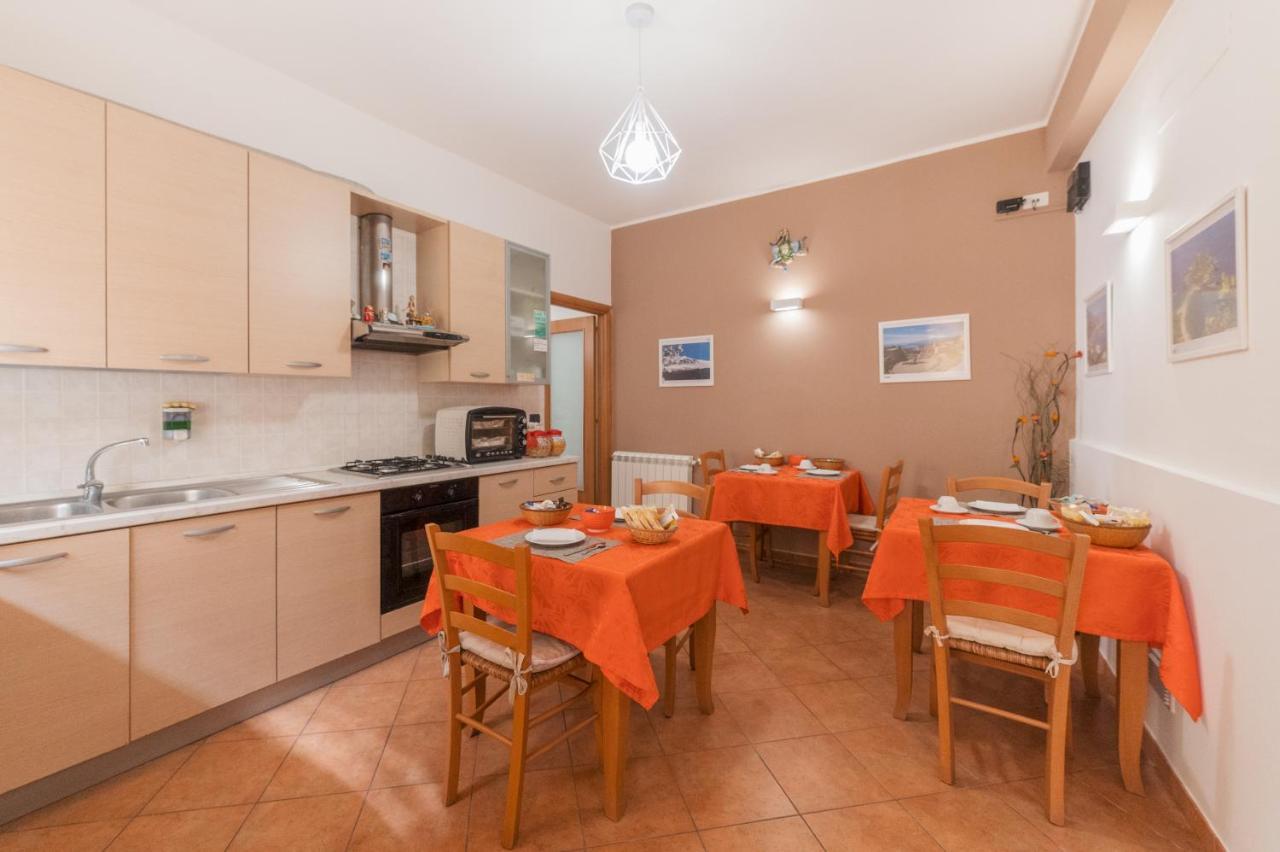 Bed and Breakfast Fontana Vecchia Таорміна Екстер'єр фото